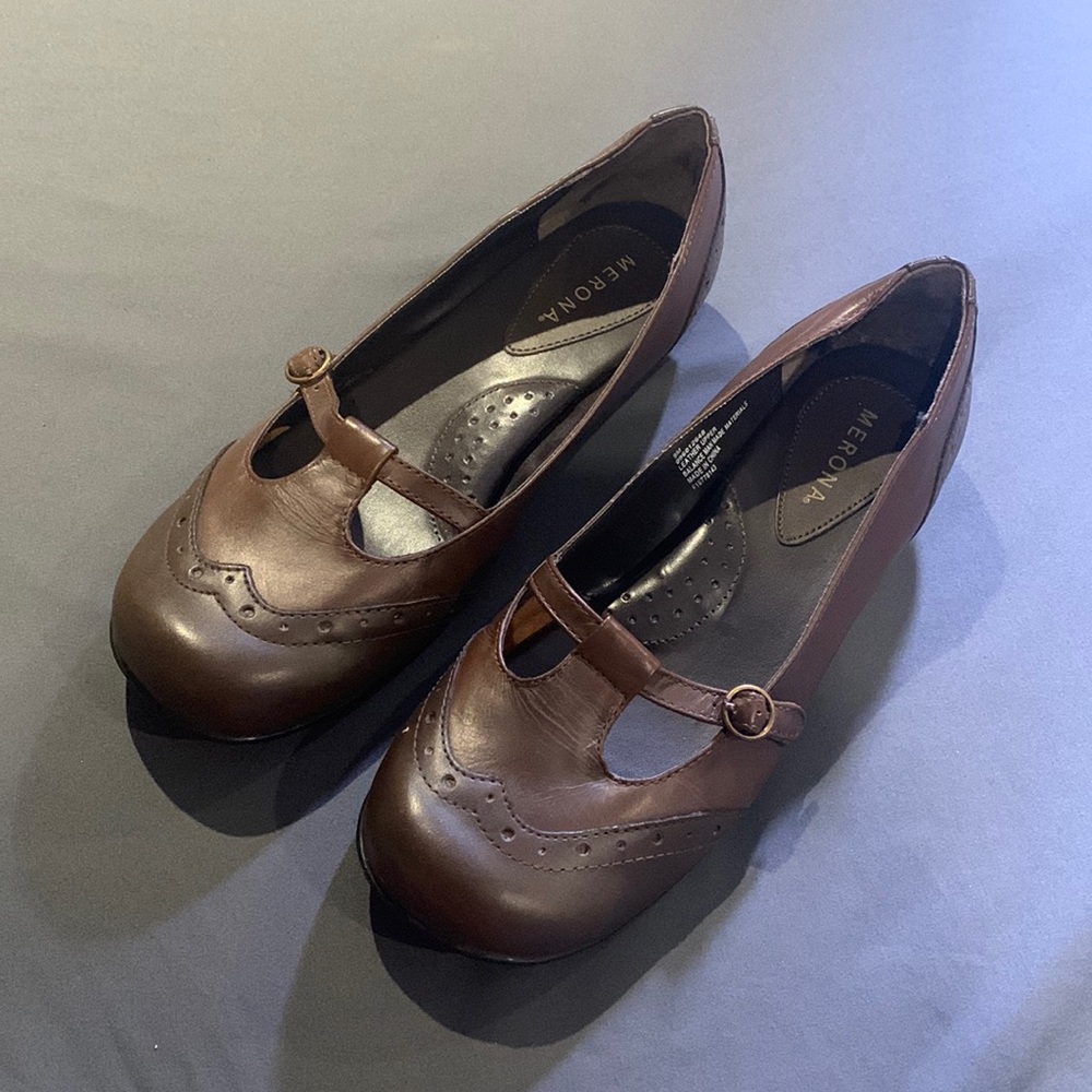 MERONA size 9M women’s shoes in brown